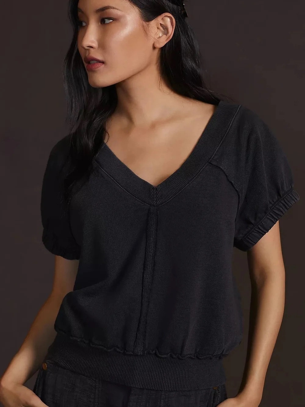 Nwot Pilcro Black V-Neck Short Sleeve sweatshirt